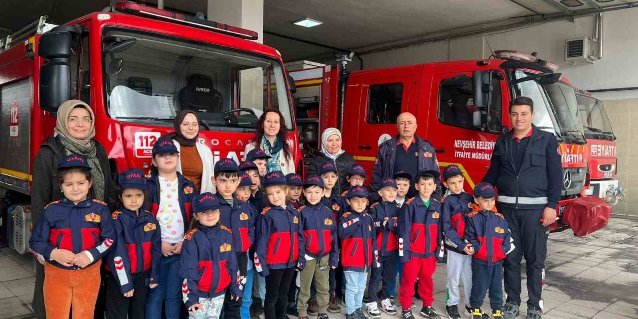 Nevşehir’de Öğrenciler İtfaiyeyi Gezdi