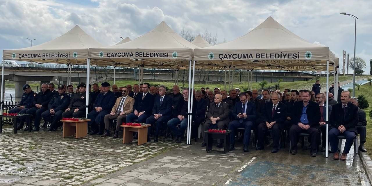 Köprü Faciasında Ölenler Anıldı, 4 Kişi 11 Yıldır Kayıp