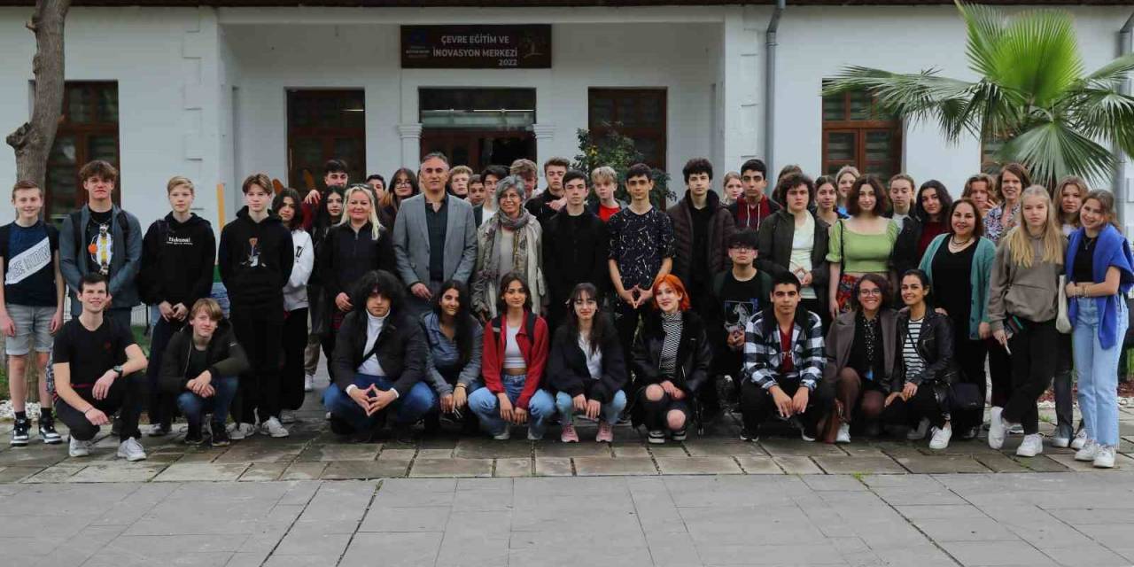 İnovasyon Merkezi Hollandalı Öğrencileri Ağırladı