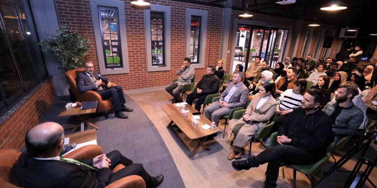 Kitaphane’de Kutsal Emanetler Konuşuldu