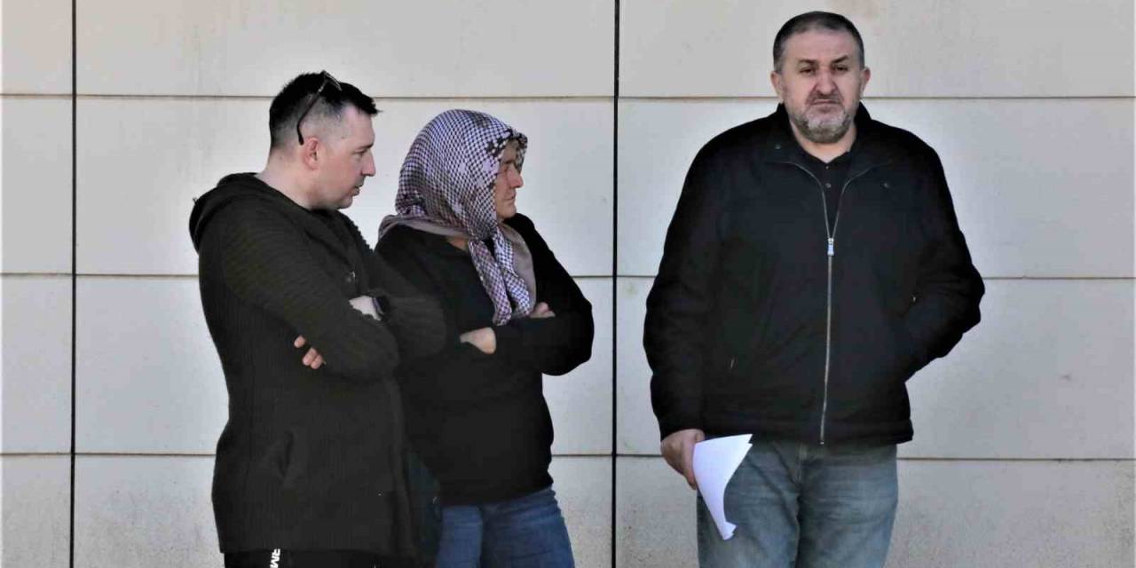 Antalya’da Feci Kaza: Genç Avukat Ve Sürücü Hayatını Kaybetti