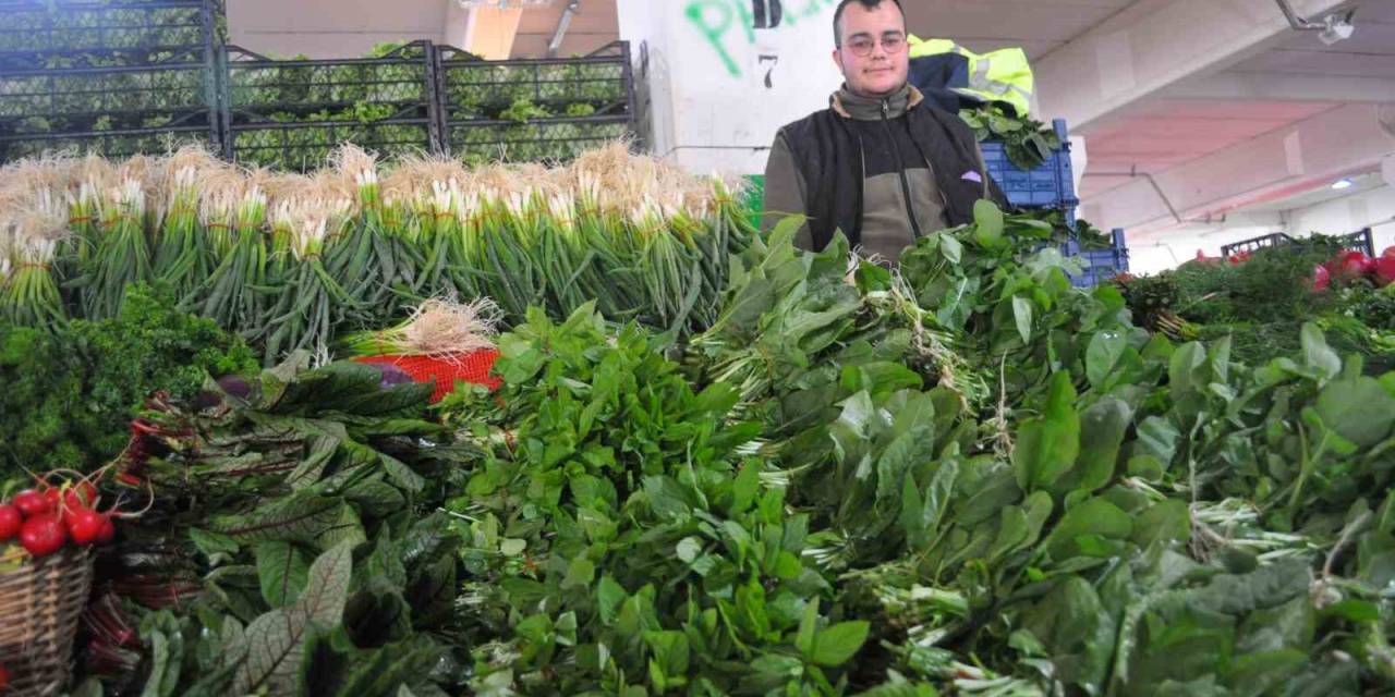Pazarcı Esnafı Kontrolsüz Ve Plansız Üretimden, Satıştan Dertli