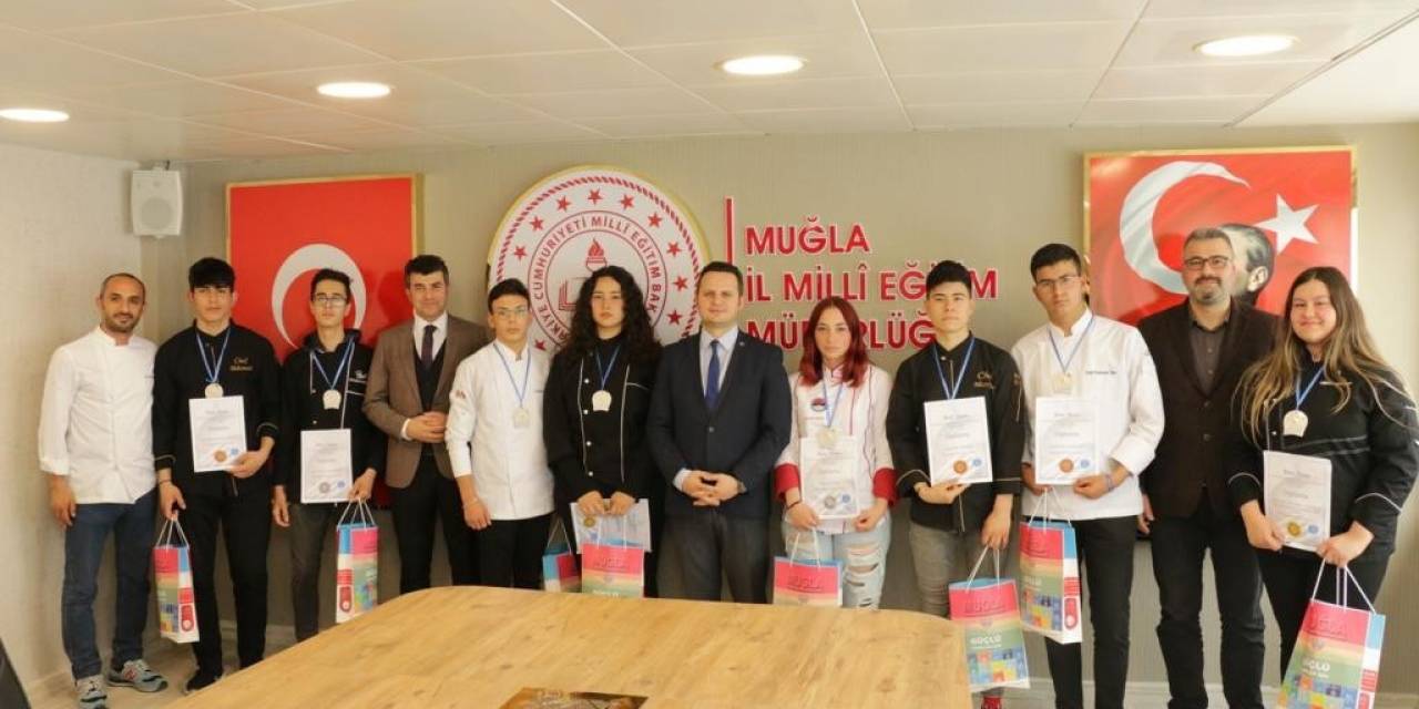 Muğlalı Genç Aşçılar Avrupa’dan Ödülle Döndü