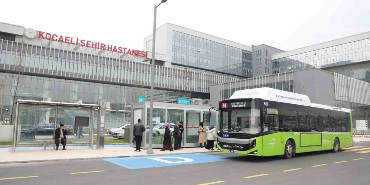 Kocaeli Şehir Hastanesi’nin Ulaşım Ağları Vatandaşları Memnun Etti