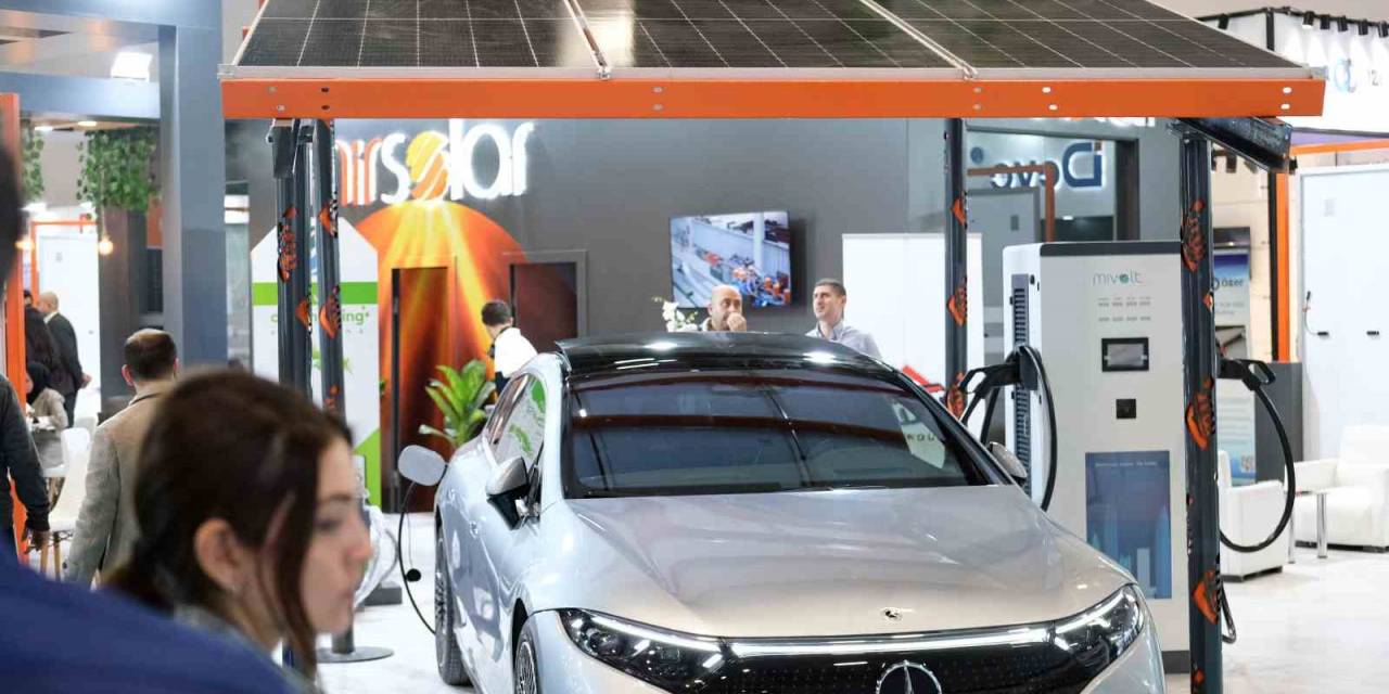 Akaryakıt İstasyonları Elektrikli Araç Dönemine Solar Enerjiyle Hazırlanıyor