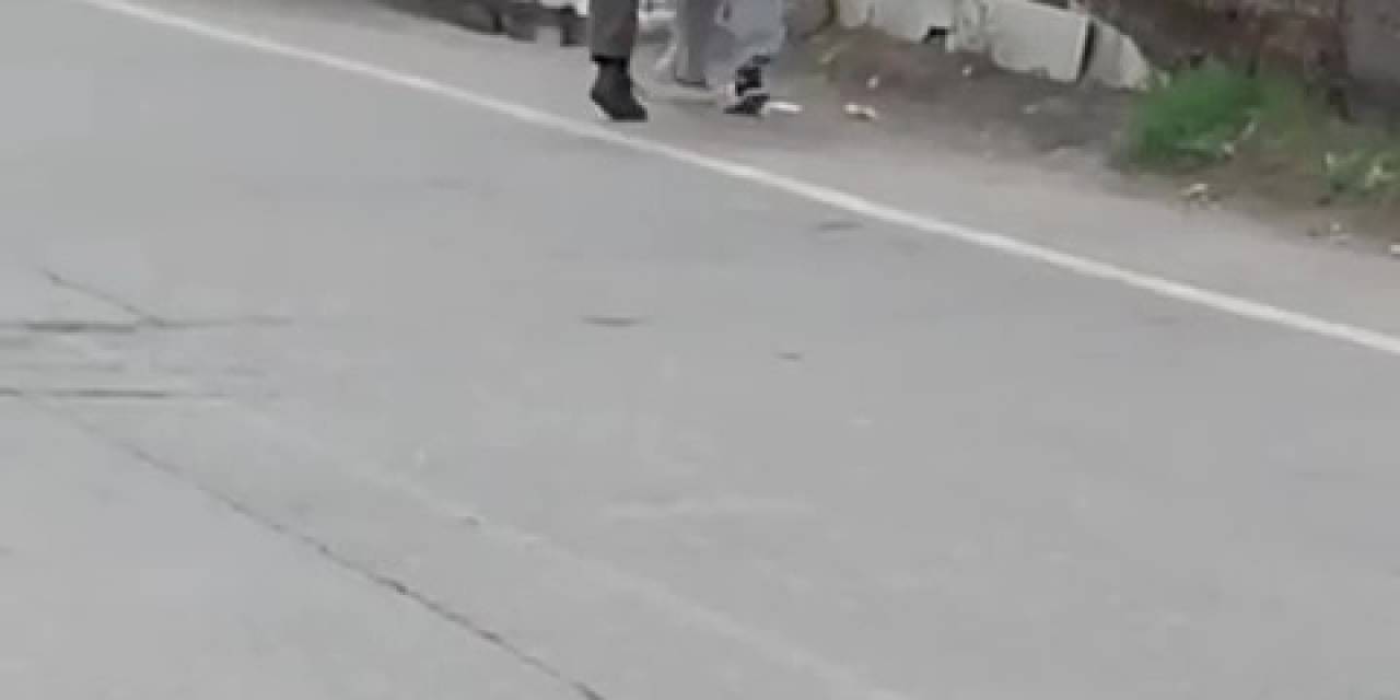 Pendik’te Yaşlı Kadına Tekme Tokat Şiddet Kamerada