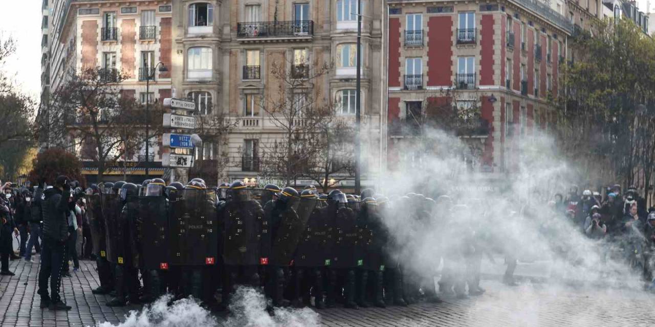 Fransa’da Emeklilik Reformuna Karşı Protestolar Sürüyor: 111 Gözaltı