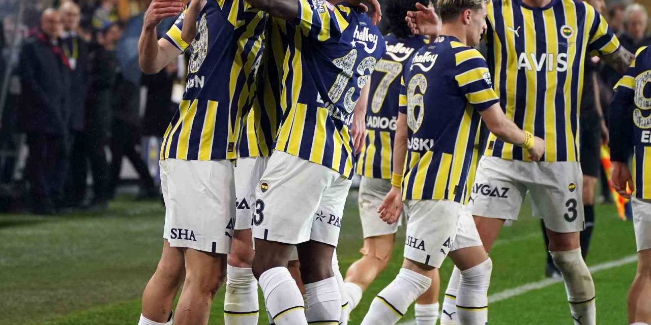 Fenerbahçe, Türkiye Kupası’nda Yarı Finalde