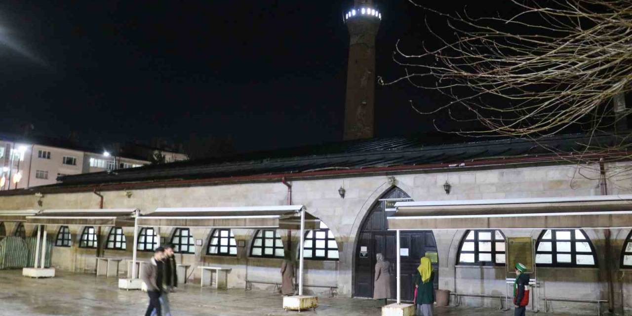 Sivas’ta 5 Asırlık Gelenek Sürdürülüyor