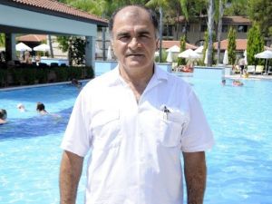 Turizmci Umudunu Uzatılan Tatilden Beklediği 300 Bin Turiste Bağladı