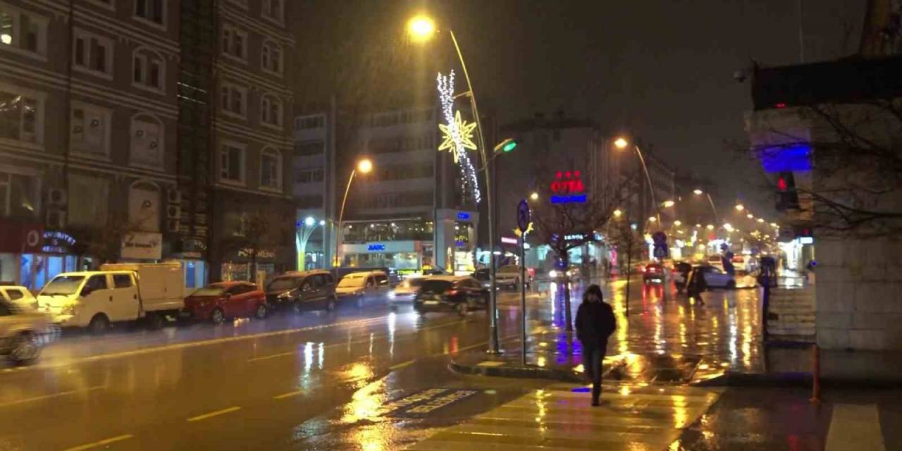 Erzurum’da Nisan Ayında Kar Sürprizi