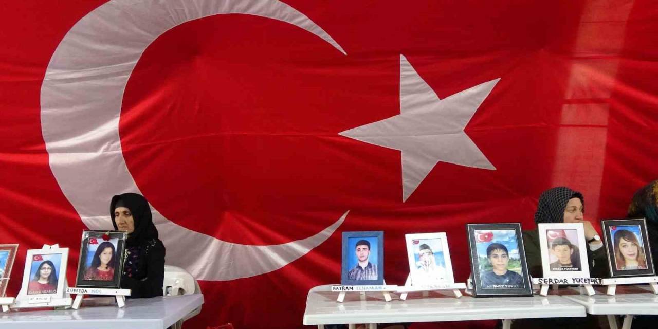 Ailelerin Evlat Nöbeti Bin 313 Gündür Sürüyor