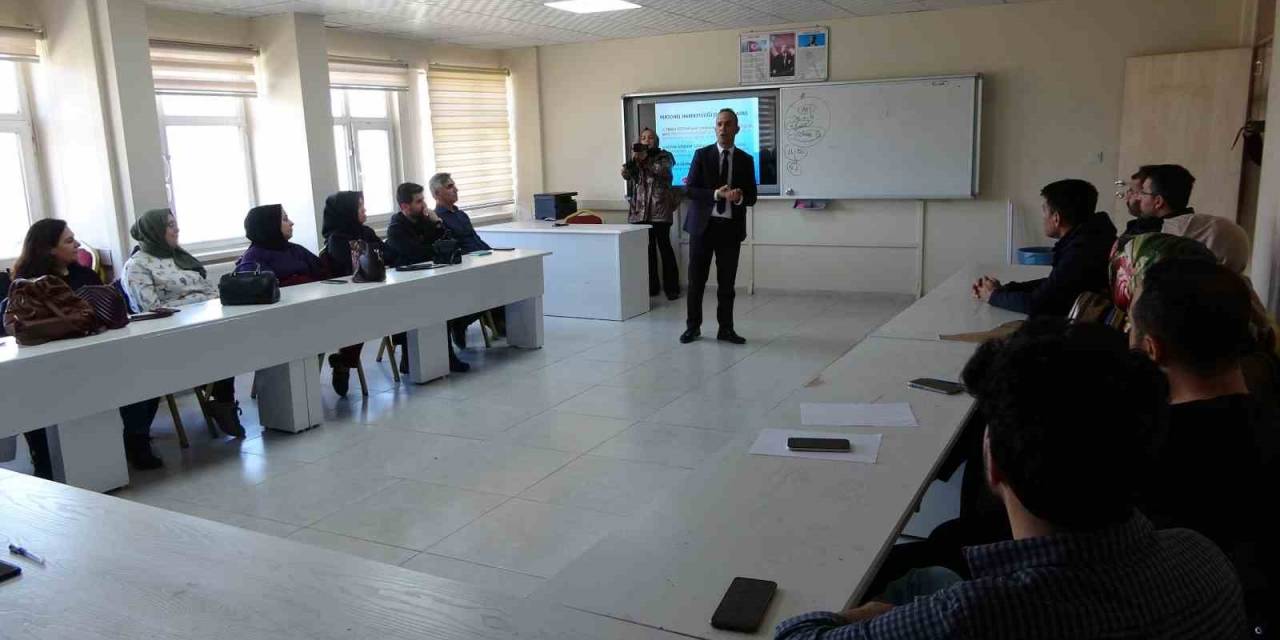 Tatvan’da “küçük Dokunuşlar Büyük Hayaller” Projesine Yoğun İlgi