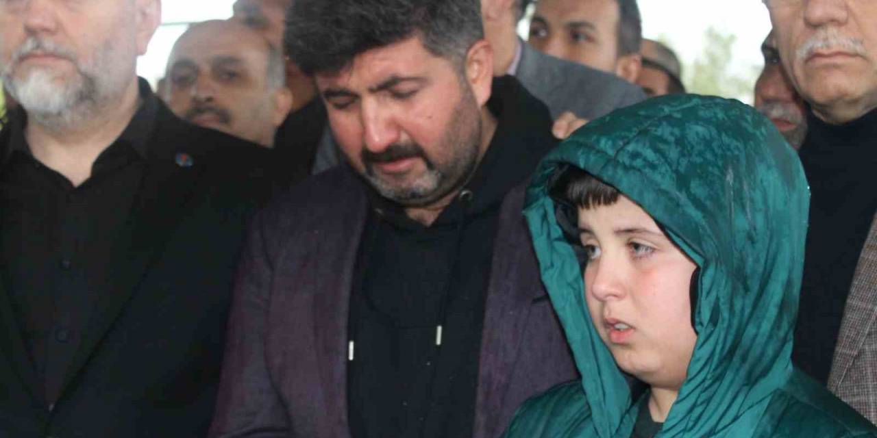 Heyelan Faciasında Hayatını Kaybeden Rahime Öğretmen Toprağa Verildi