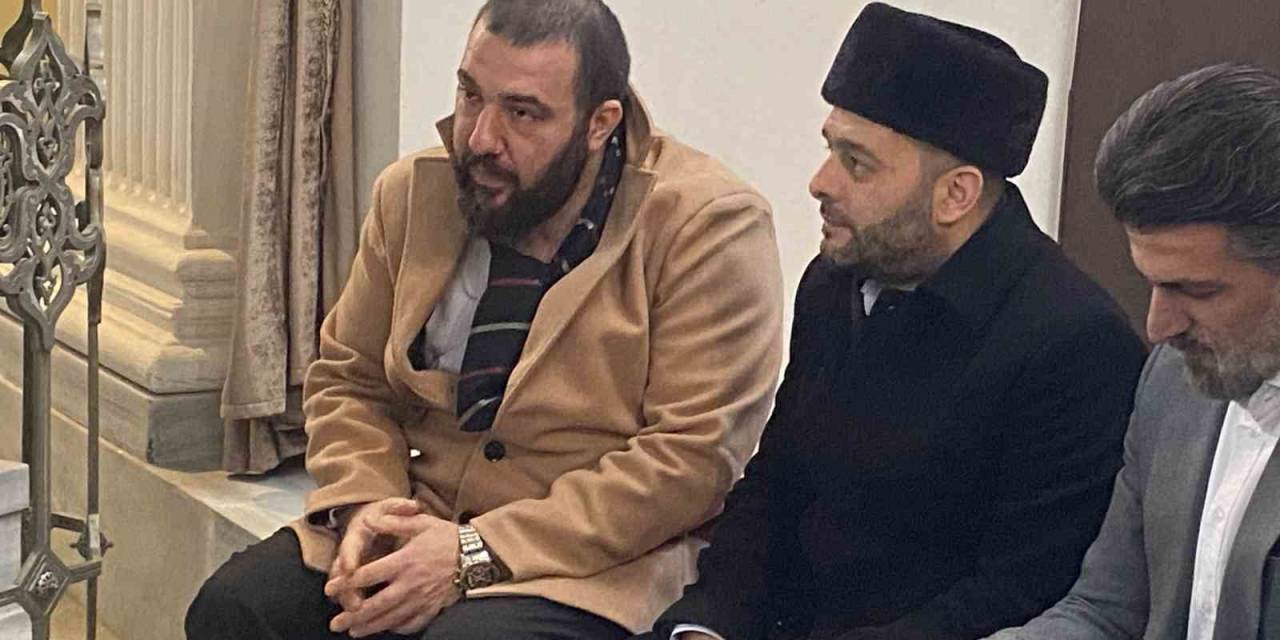 Sultan 2. Abdülhamid’in Kabrinde Filistin Ve Depremzedeler İçin Dua Edildi