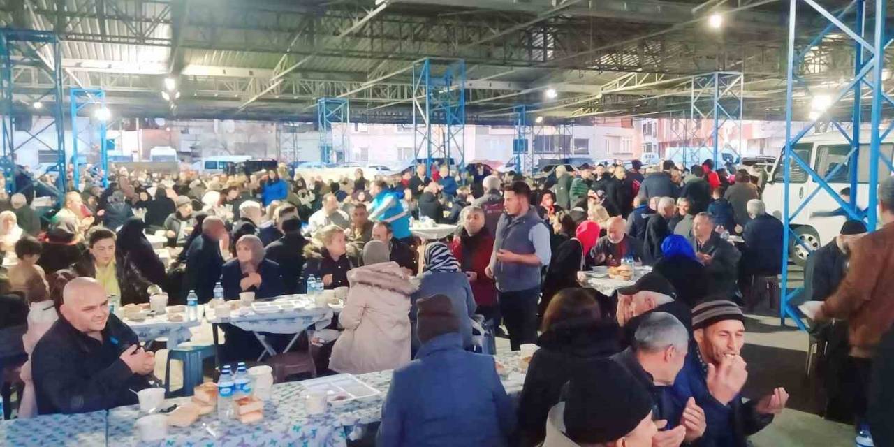 Edremit’te “birlik, Beraberlik Ve Kardeşlik İftarı”