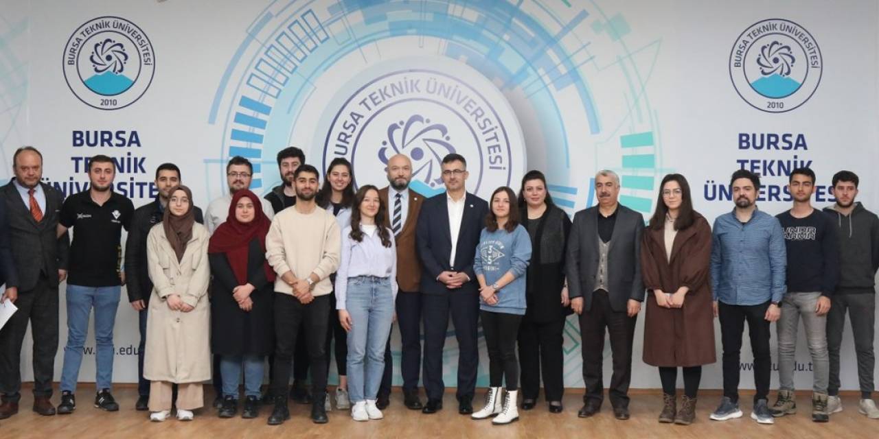 Rektör Çağlar Teknofest Yarışmaları Öncesi Takımlardan Bilgi Aldı