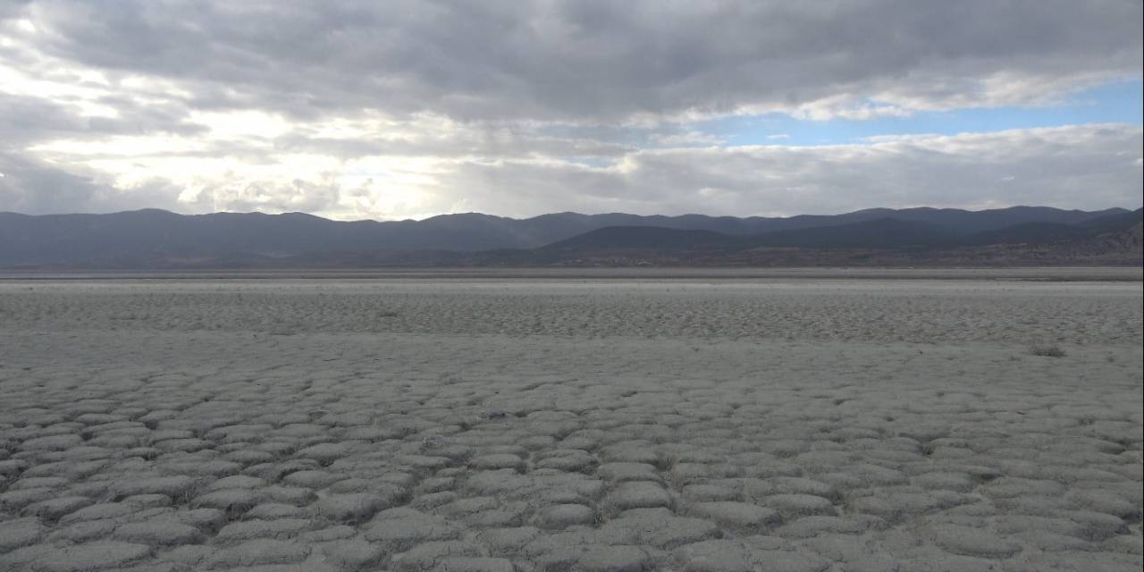 Burdur’da Şebeke Suyu İle Araç, Halı Yıkamak Ve Bahçe Sulamak Yasaklandı