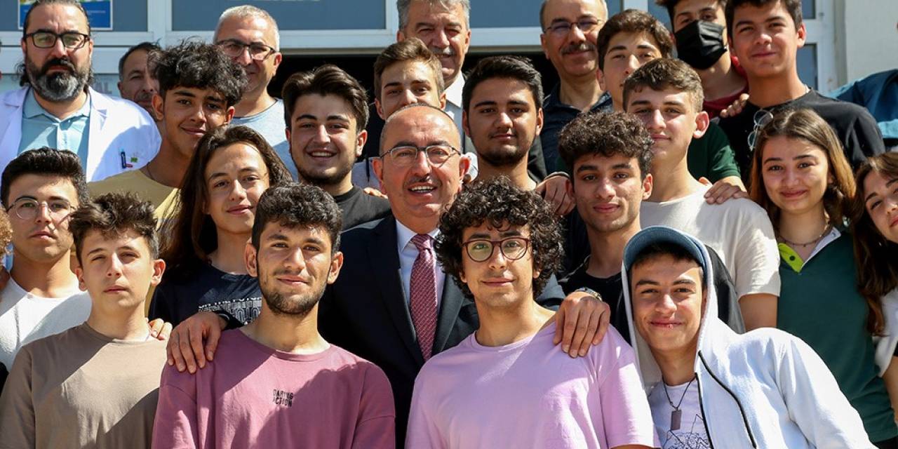 Başkan Kavuş’tan Meram’da Gençlere “yks” Müjdesi