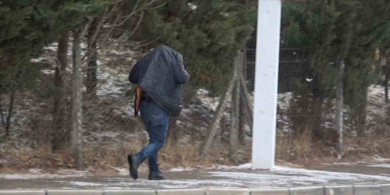 Aksaray’da Yağmur Ve Dolu Yağışı