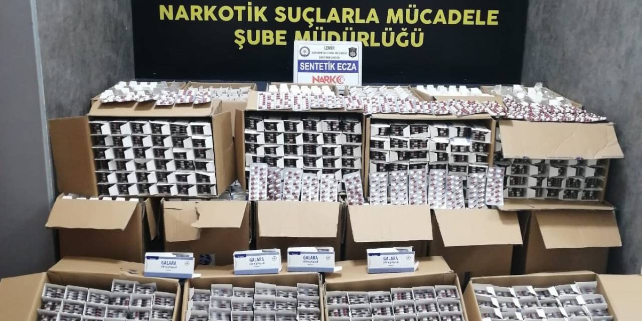 İzmir’de 105 Bin Adet Sentetik Ecza Hap Ele Geçirildi