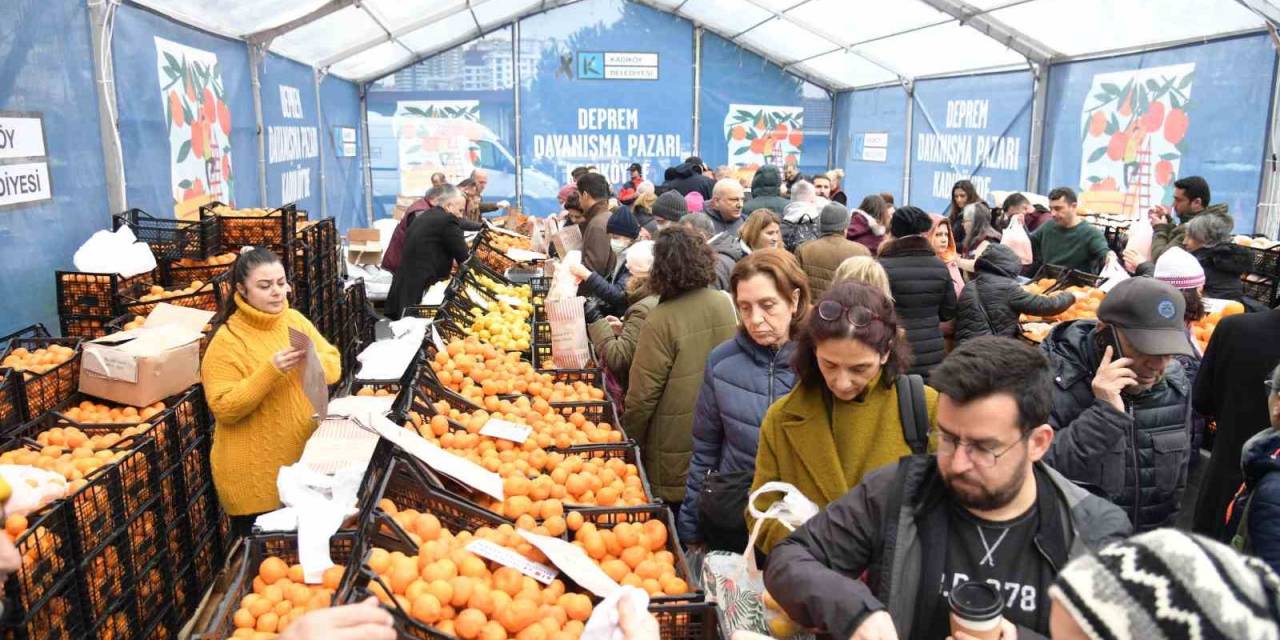 Kadıköy, Depremzede Çiftçilerle Dayanışmaya Devam Ediyor