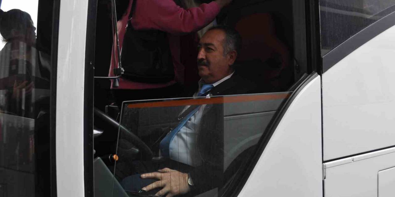 30 Senede İki Kez Oy Kullandılar