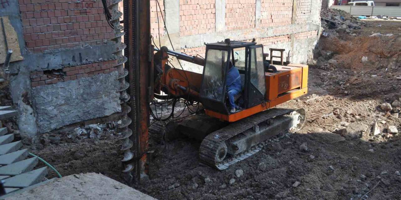 Zemin İyileştirme Çalışmaları Devam Ediyor