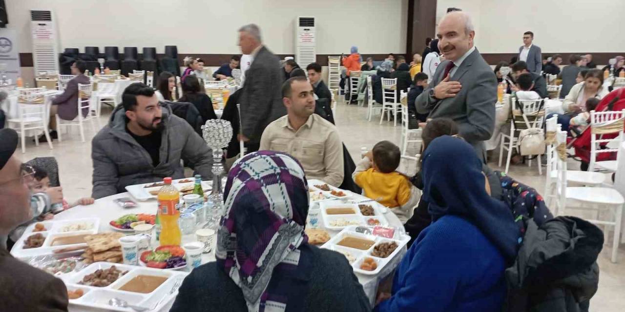 Depremzede Ailelere İftar