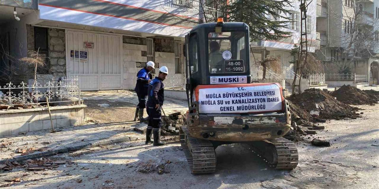 Büyükşehir Ekipleri Malatya’da Altyapı Çalışmalarına Devam Ediyor