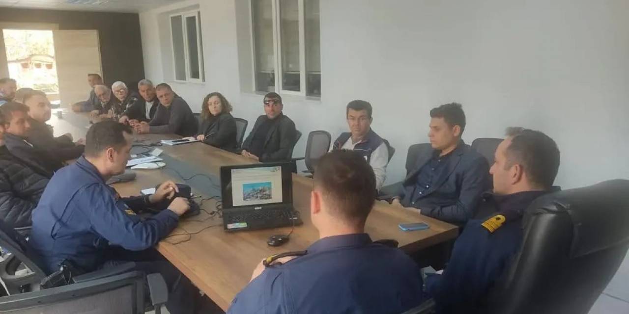 Sahil Güvenlik, Balıkçıları Bilgilendirdi
