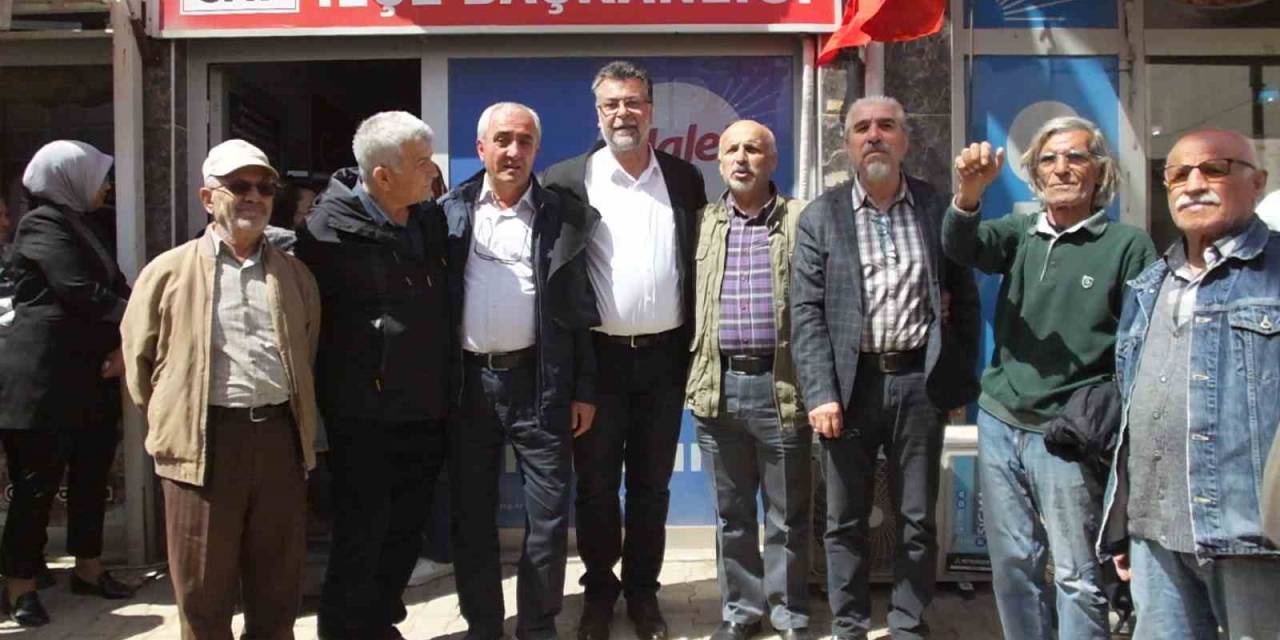 Gömeç’de Göreve İade Edilen Başkan Yardımcısı Pişgin İçin Basın Açıklaması Yapıldı