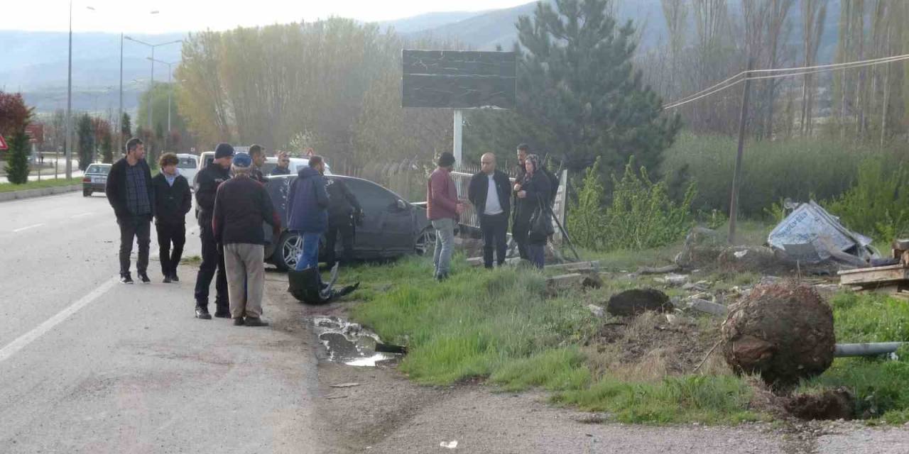 Tokat’ta Trafik Kazası: 3 Yaralı
