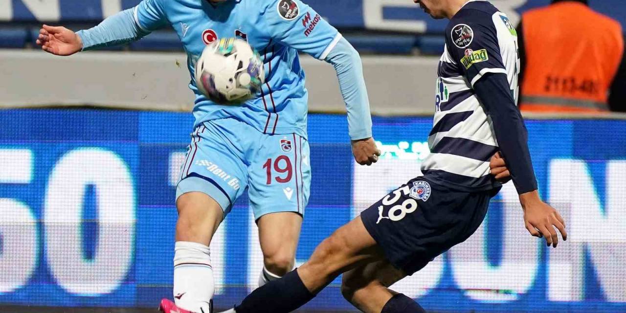 Spor Toto Süper Lig: Kasımpaşa: 1 - Trabzonspor: 0 (ilk Yarı)
