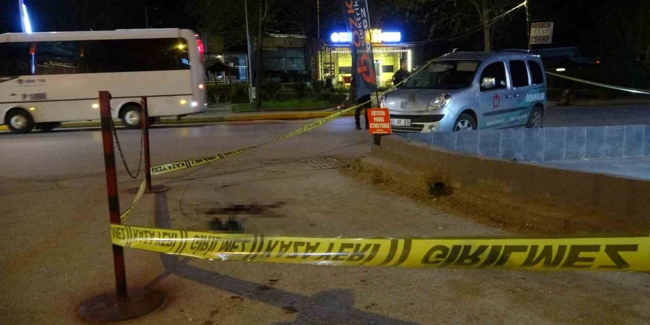 Yabancı Uyruklu Grubun Bıçaklı Kavgasında Kan Aktı: 3 Yaralı