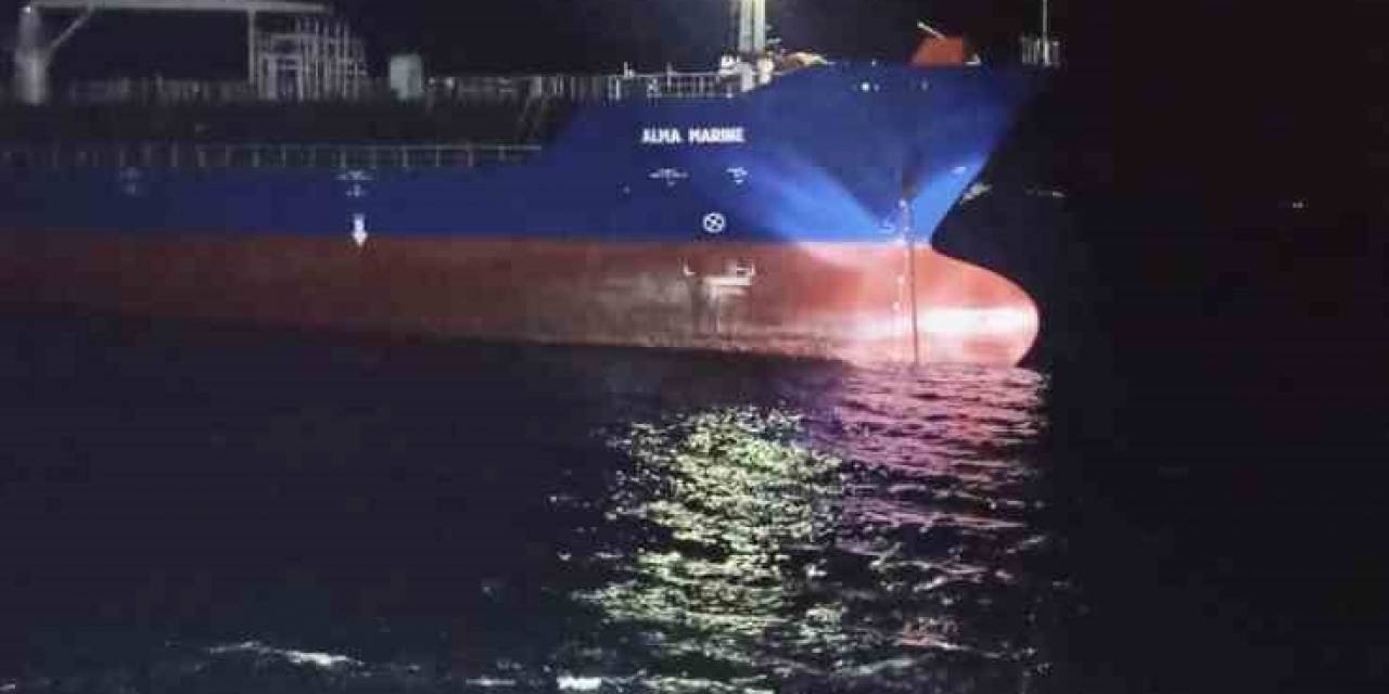 Çanakkale Boğazı’nda Kimyasal Yüklü Tanker Makine Arızası Yaptı
