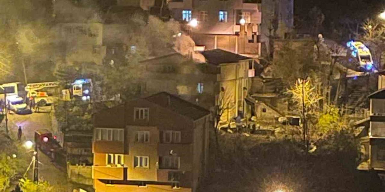 İki Katlı Evde Çıkan Yangın Korkuttu