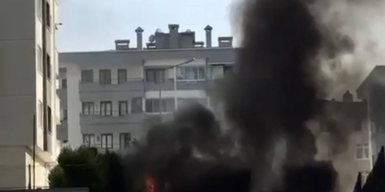 Hafif Ticari Araç Alev Alev Yandı