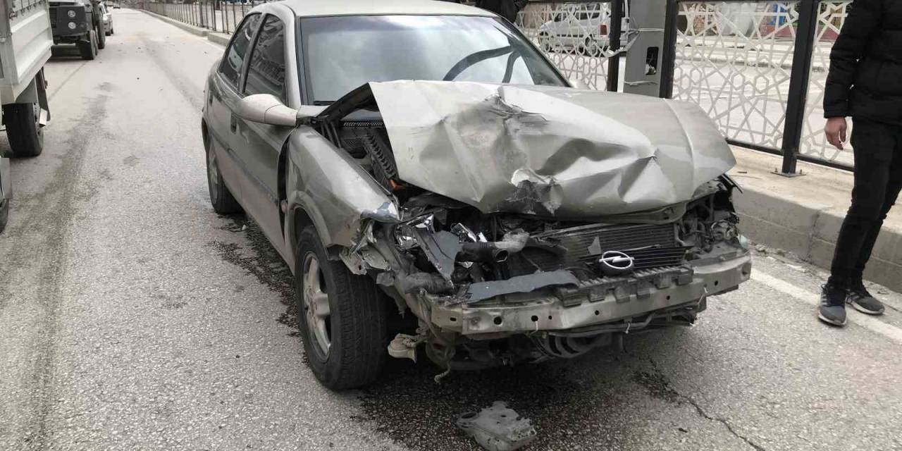 Elazığ’da Trafik Kazası: 1 Yaralı