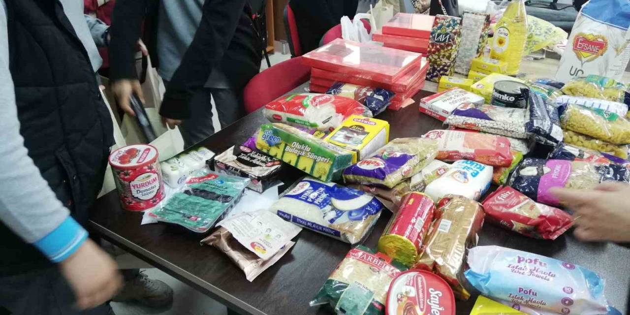 Ortaokul Öğrencilerinden Ramazan Yardımı