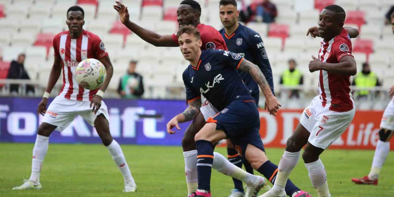 Spor Toto Süper Lig: Dg Sivasspor: 1- Medipol Başakşehir: 1 (maç Sonucu)