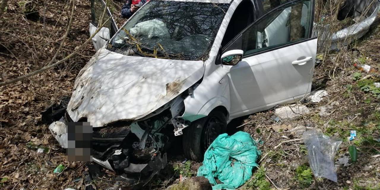 Takla Atarak Şarampole Uçtu: 1 Yaralı