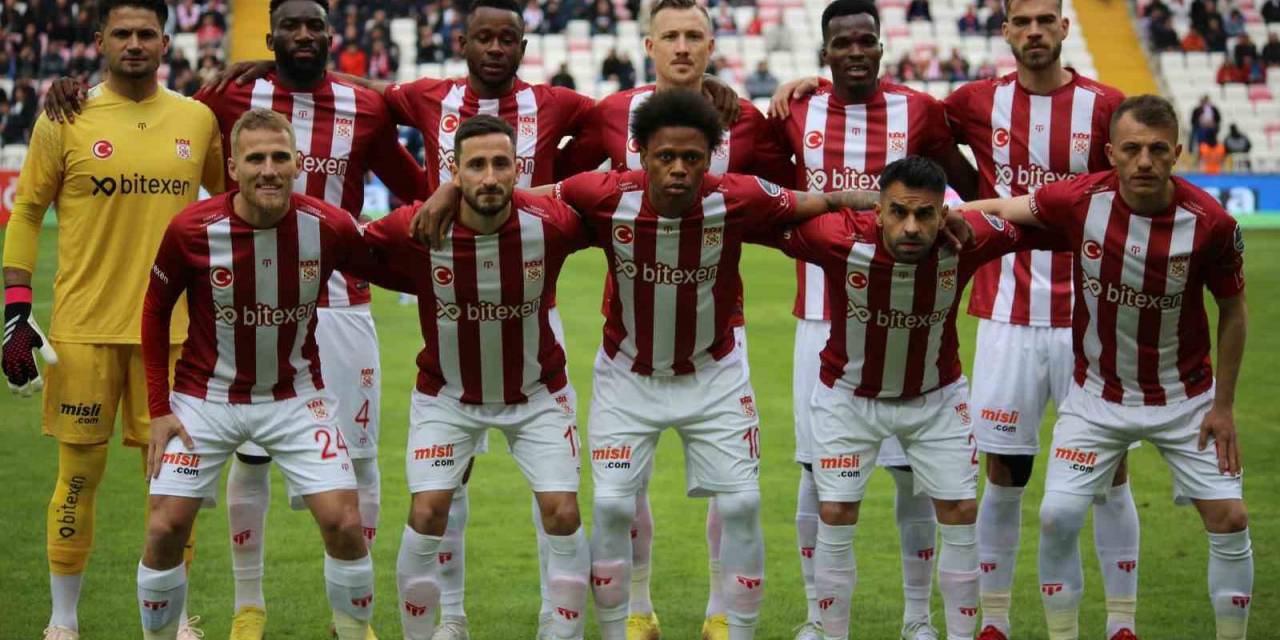 Sivasspor Ligdeki 7. Beraberliğini Aldı