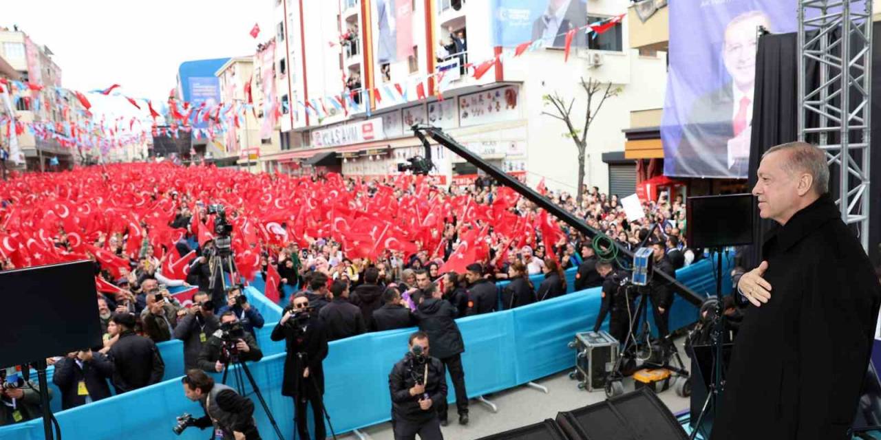 Cumhurbaşkanı Erdoğan: "kıbleyi Bilmeyenler Tabii Ki Seccadeye Ayakkabıyla Basar. Bunlara Asıl Kıblenin Neresi Olduğunu 14 Mayıs’ta Siz Bildireceksiniz"
