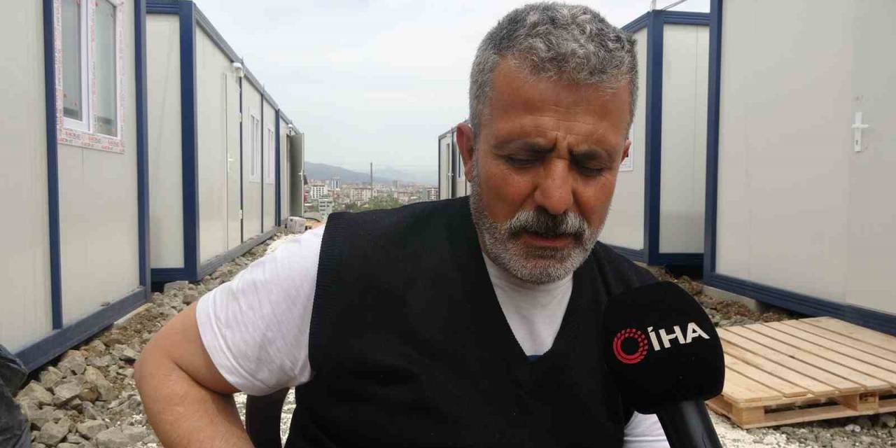 Depremden Geriye Acı Hikayeler Kaldı: Defnettiği Eşi Ve Çocuğunu 18 Gün Sonra Hatırladı