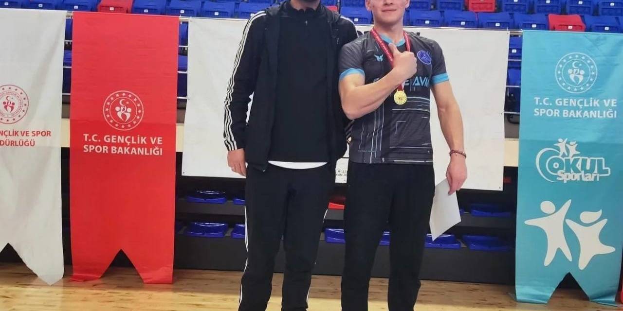 Türkiye Bilek Güreşi Şampiyonu Bayburt’tan