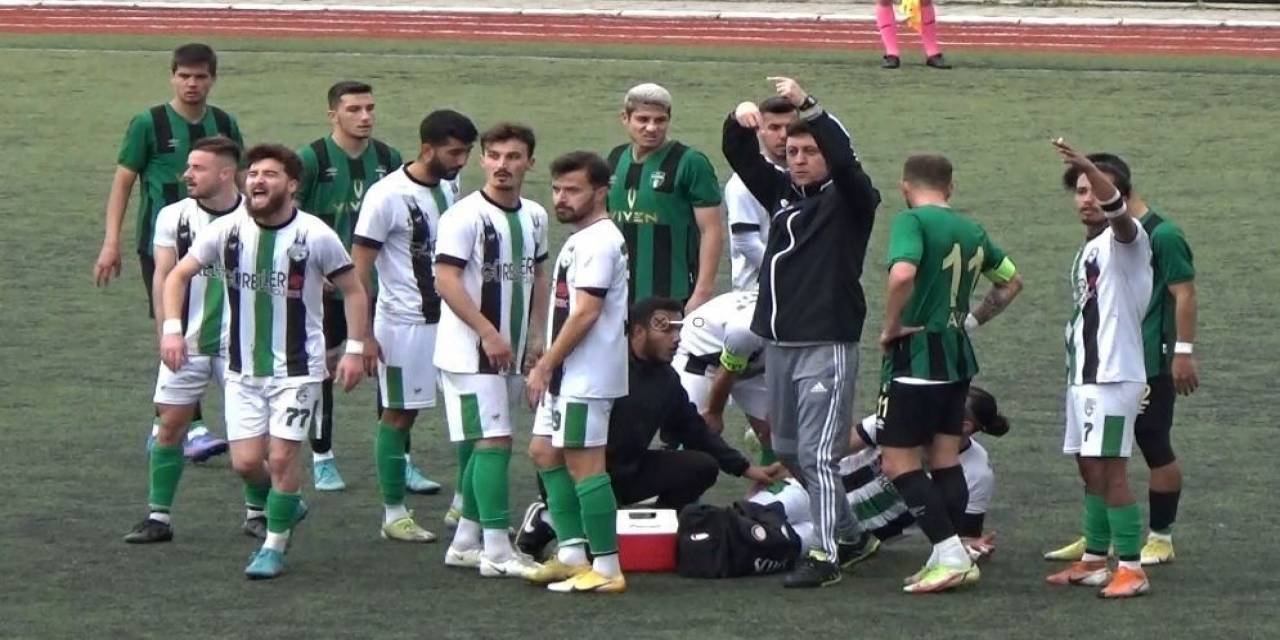 Yeşilçınar, Şampiyonluk Adayı Bornova’yı Elinden Kaçırdı