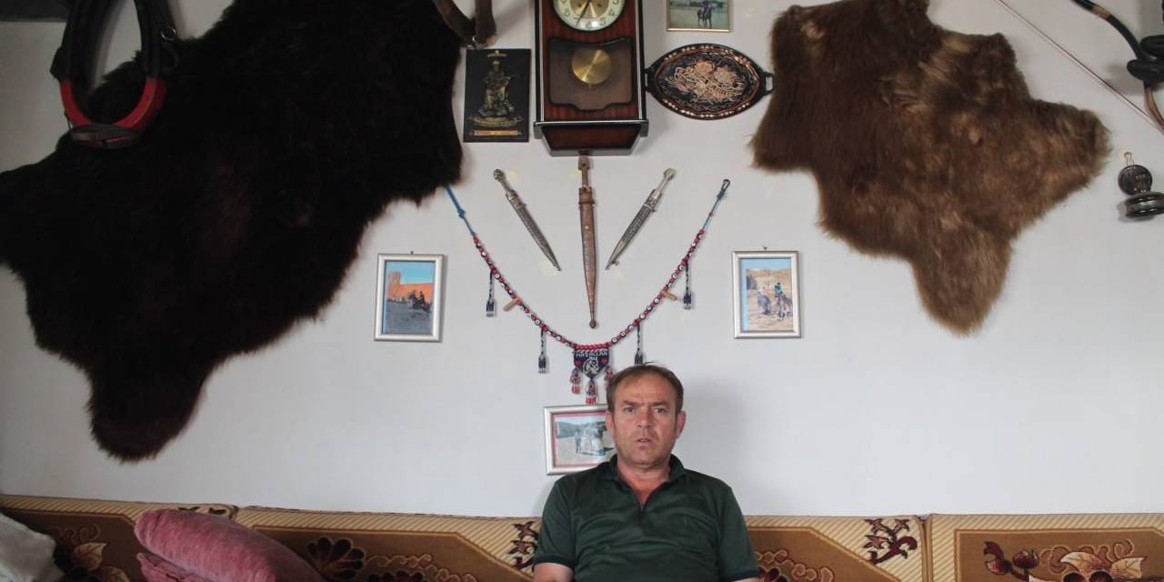 Ciritçi Eski At Koşum Takımlarına Ve Ata Yadigarı Antika Eşyalara Gözü Gibi Bakıyor