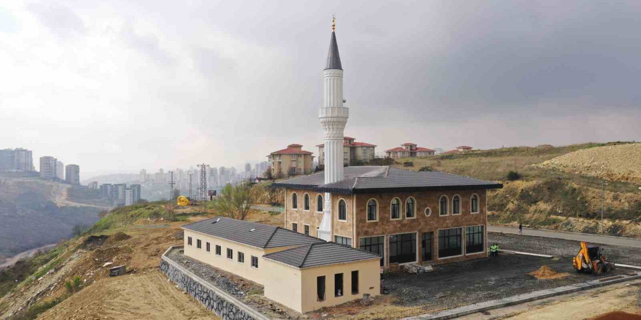 Başakşehir’de Estonşehir Camii’nin Açılışı İçin Gün Sayıyor