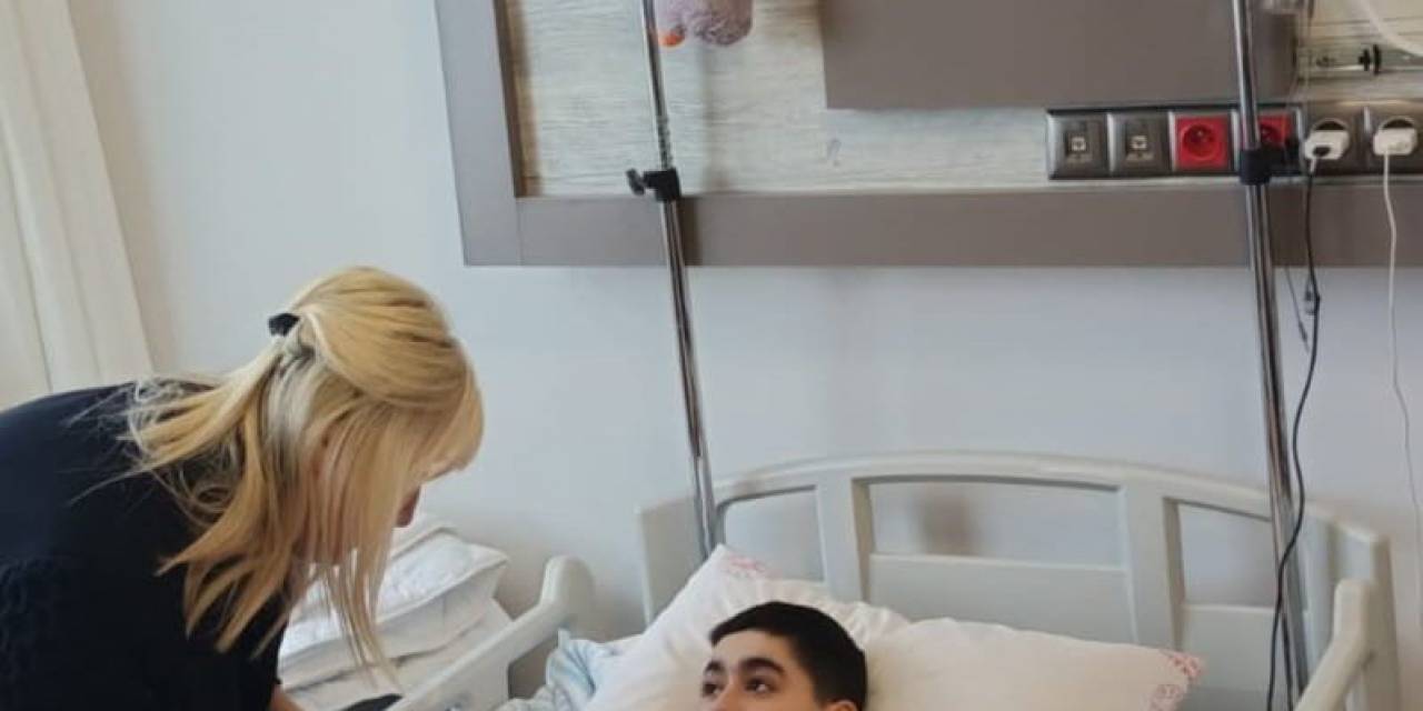 48 Saat Enkaz Altında Kaldı, Hastanede Sınava Hazırlanacak